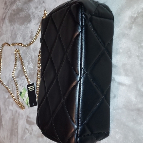 Badgley Mischka studio quilted vegan leather black bag - Picture 4 of 11